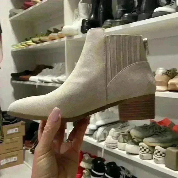 Cityclassified Booties Sz 7.5 - Picture 3 of 13